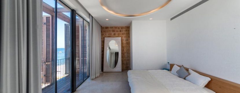 Authentic house on the beach of the ancient port city of Tel Aviv.. Old Jaffa .