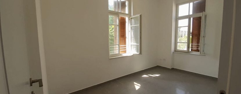 1D5873F5-4648-4D81-916F-9A6C7C4F88C4