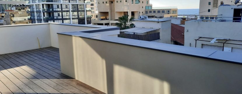 Penthouse Rothschild area