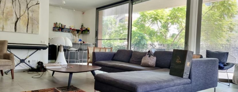 Spacious 3 room for sale in Levontine tel aviv