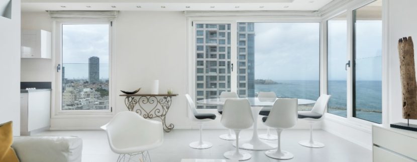 Luxury beach apartment in Tel Aviv promenade