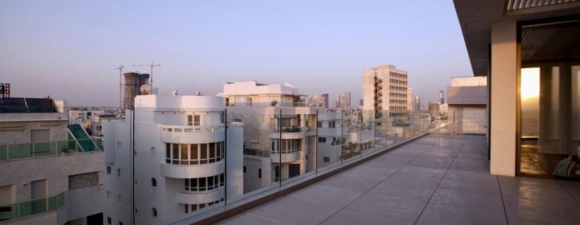 Waterfront Luxurious Penthouse Tel Aviv