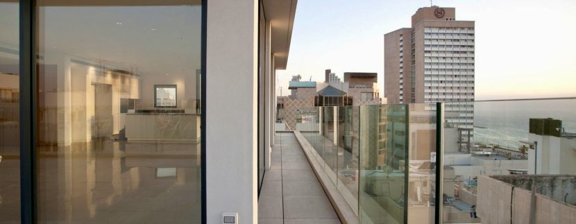 Waterfront Luxurious Penthouse Tel Aviv