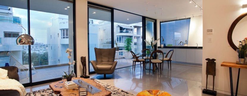 Luxurious beach apartment Tel Aviv for sale