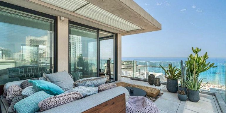 Luxurious sea view penthouse tel aviv promenade