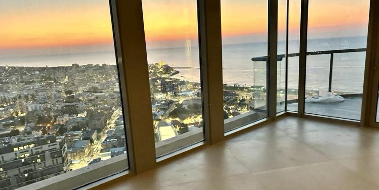 נדלן יוקרה מגדל נווה צדק תל אביב