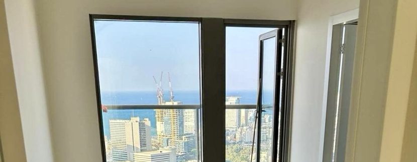 Renovated sea view  in Neve Tzedek tower