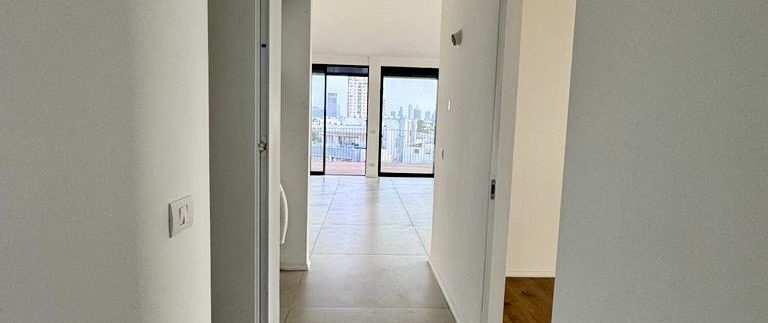 Exquisite Penthouse in Old North Tel Aviv