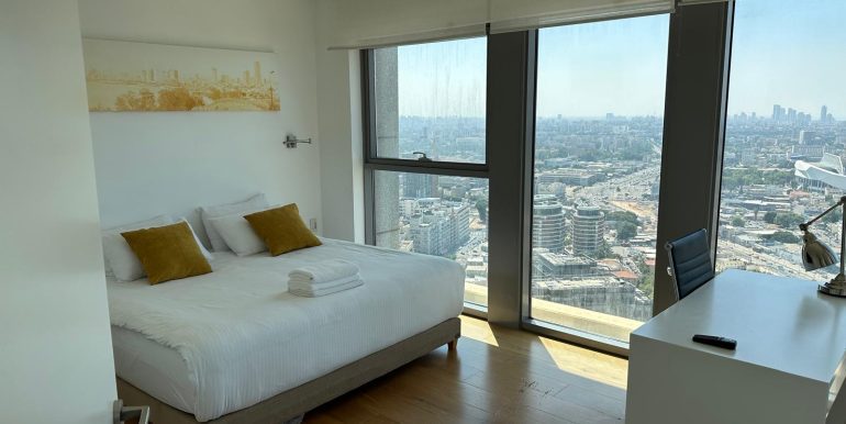 Fully Furnished 3 rooms in Neve Tzedek Tower