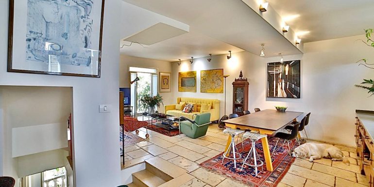 ddd75176-653f-4527-bb5e-8c6be33bffe5