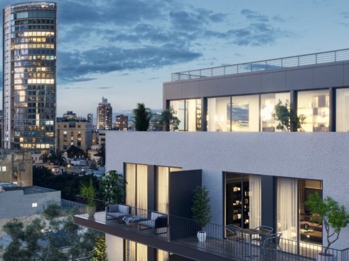 Single floor Luxury Penthouse off Rothschild boulevard