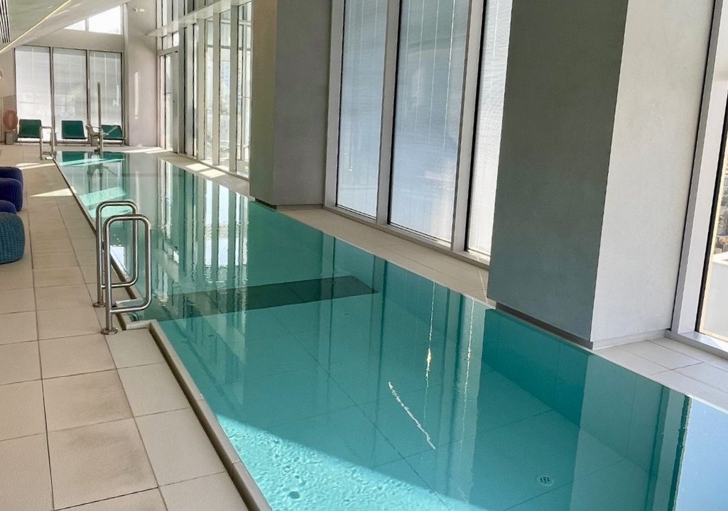 Pool in Lessin Tower Kikar Hamedina